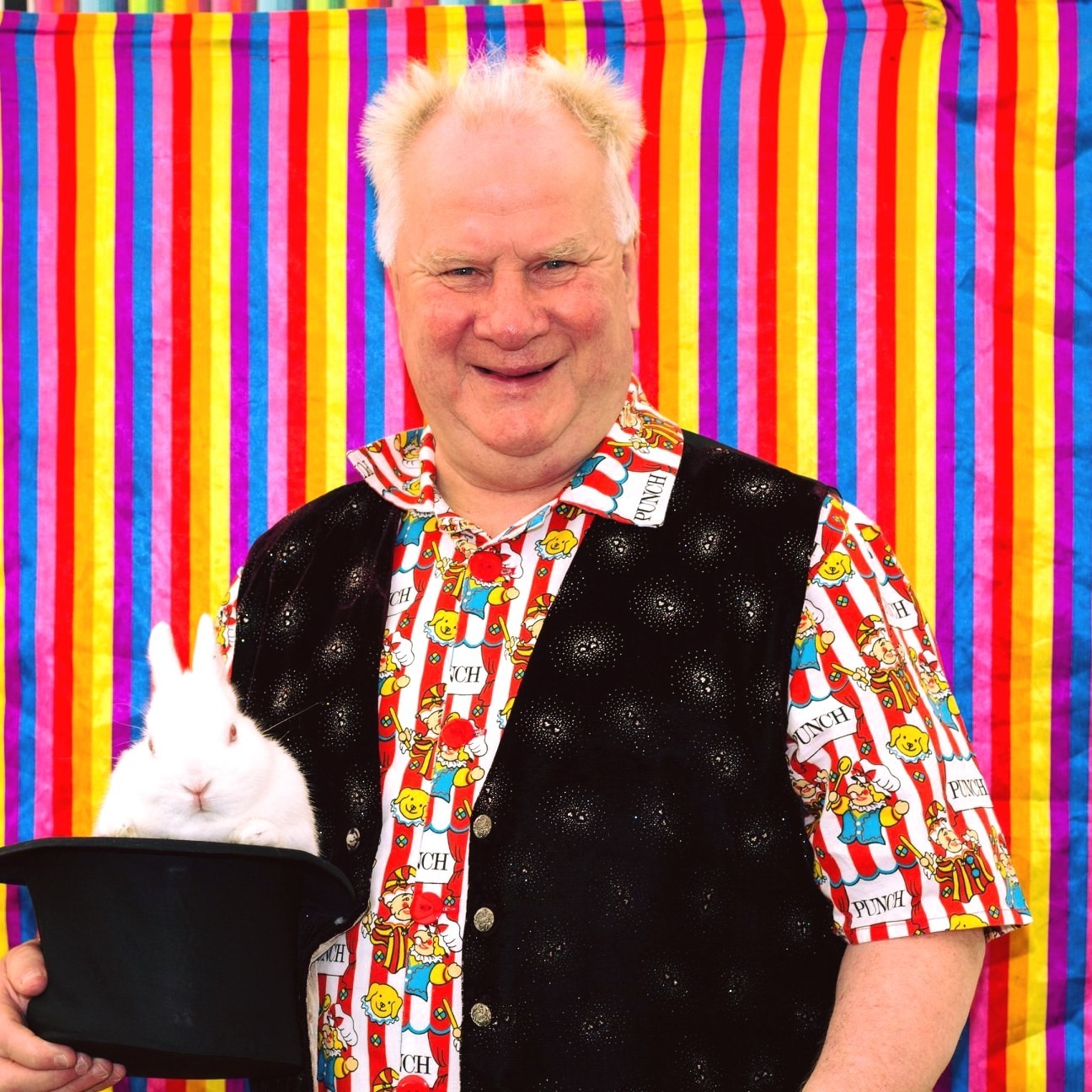 Uncle Chris the children's entertainer in costume